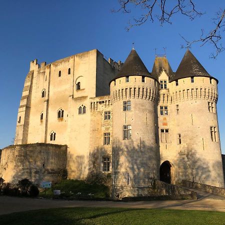 Les marches du château Nogent-le-Rotrou Exterior foto